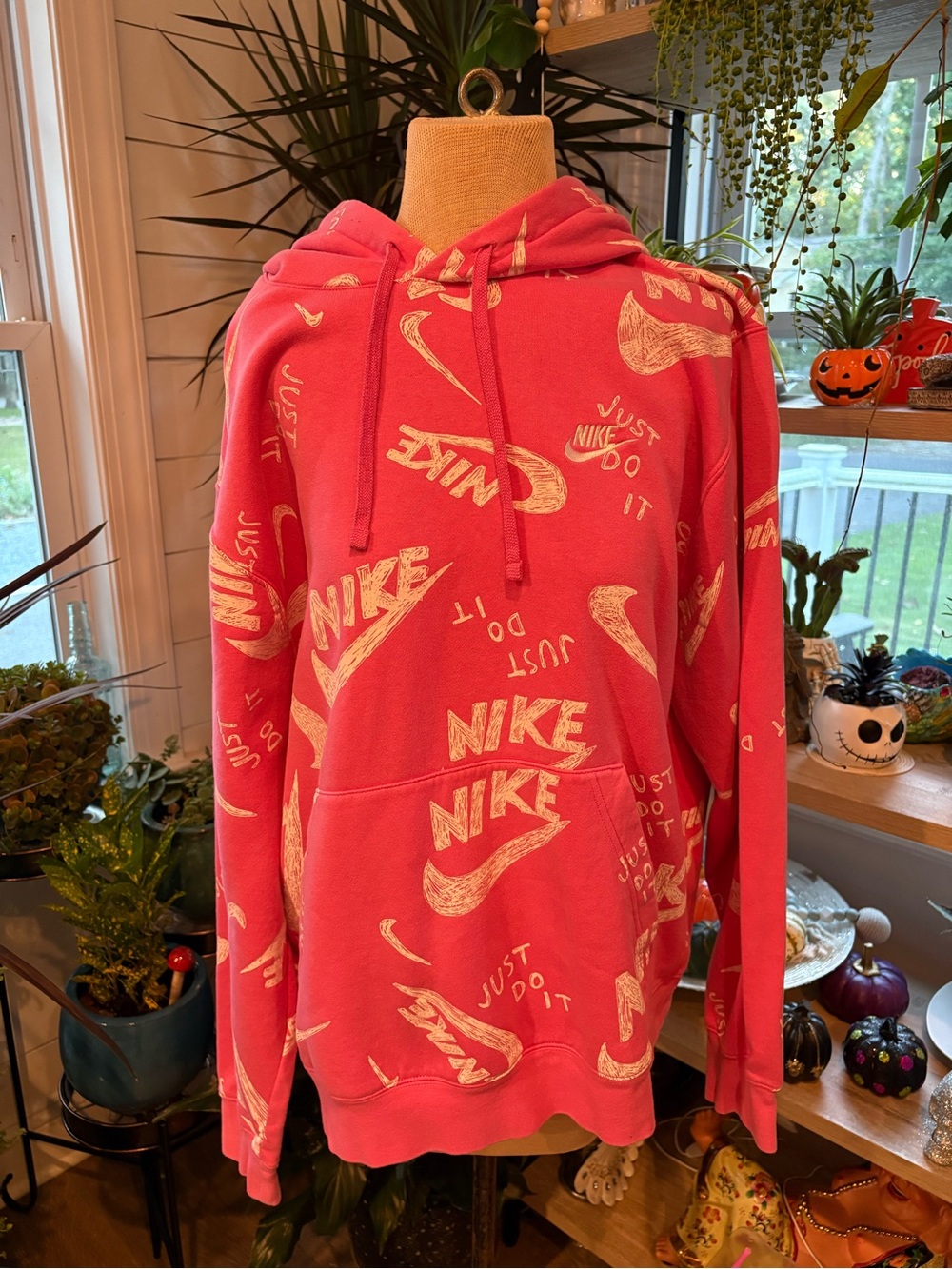 Nike Sketch All-Over Print Hoodie Pink & Gold XL